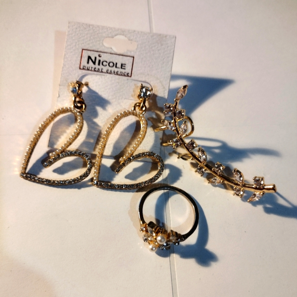 !!Great BUNDLE EARRINGS&RING CHEAP!!